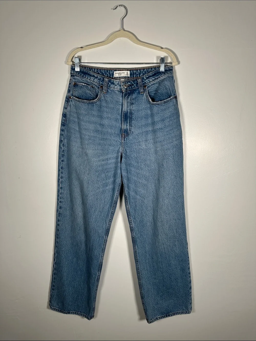 Abercrombie & Fitch High Rise Straight Leg Jeans Size 10 Vintage Wash